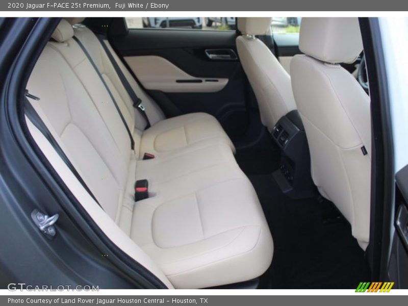 Fuji White / Ebony 2020 Jaguar F-PACE 25t Premium