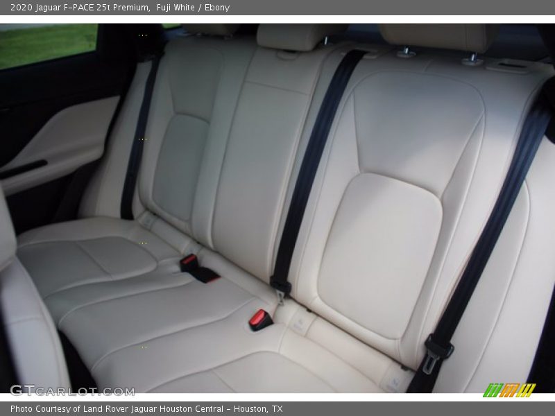 Fuji White / Ebony 2020 Jaguar F-PACE 25t Premium