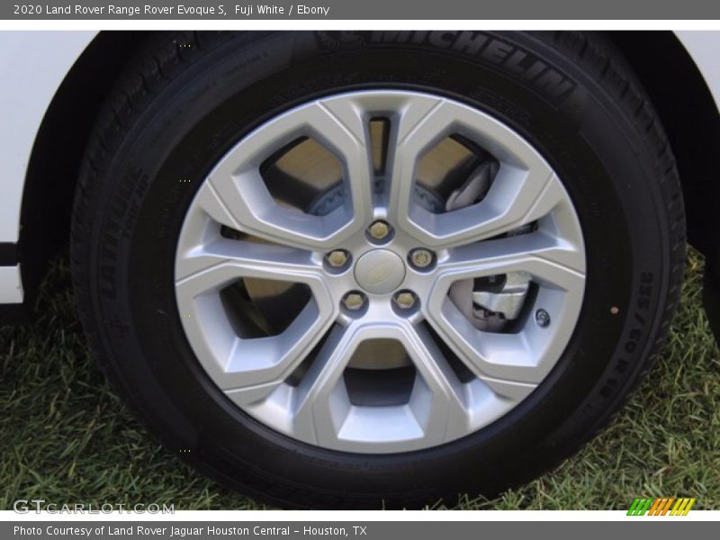 Fuji White / Ebony 2020 Land Rover Range Rover Evoque S