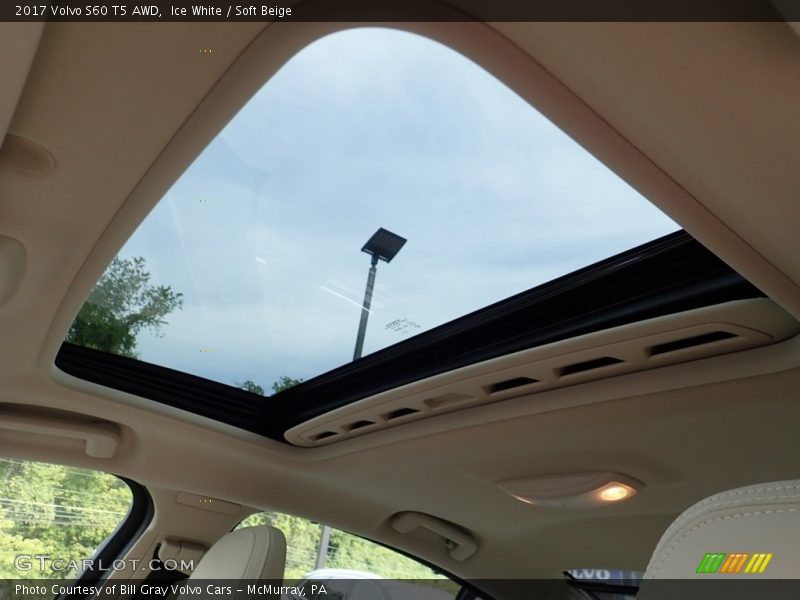 Sunroof of 2017 S60 T5 AWD