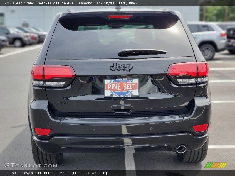 Diamond Black Crystal Pearl / Black 2020 Jeep Grand Cherokee Altitude 4x4