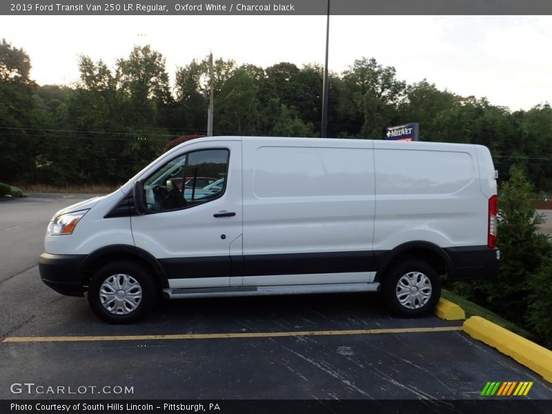 Oxford White / Charcoal black 2019 Ford Transit Van 250 LR Regular