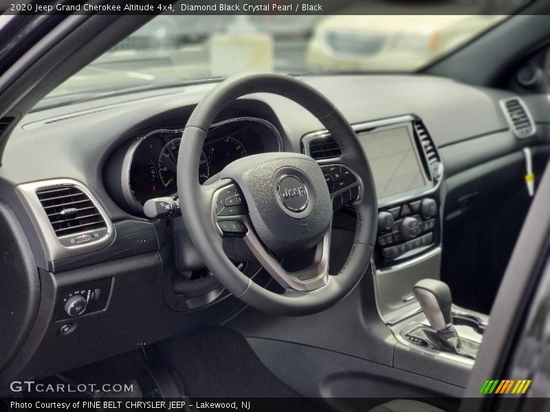 Diamond Black Crystal Pearl / Black 2020 Jeep Grand Cherokee Altitude 4x4