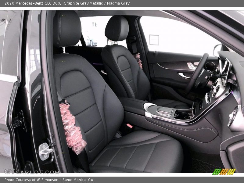 Graphite Grey Metallic / Magma Grey 2020 Mercedes-Benz GLC 300