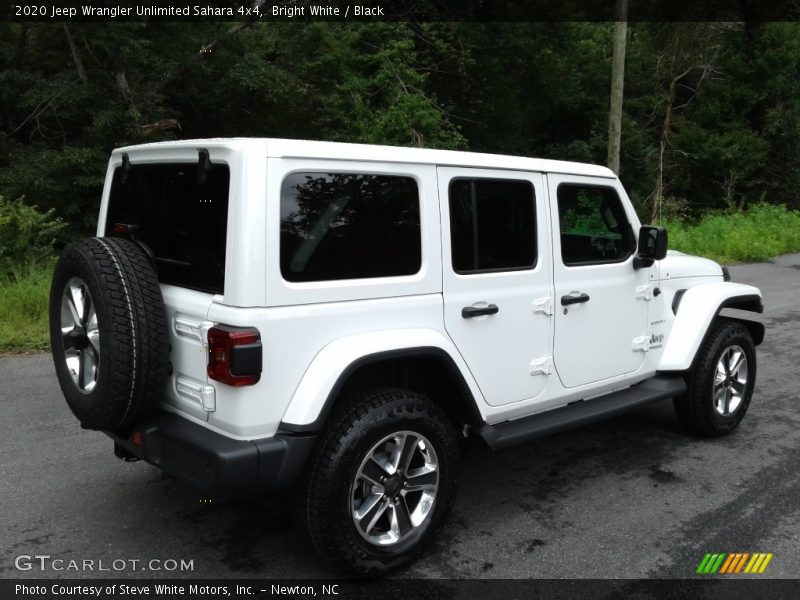 Bright White / Black 2020 Jeep Wrangler Unlimited Sahara 4x4