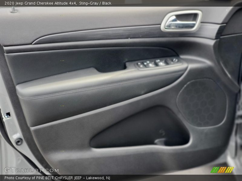 Sting-Gray / Black 2020 Jeep Grand Cherokee Altitude 4x4