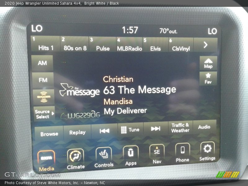 Bright White / Black 2020 Jeep Wrangler Unlimited Sahara 4x4