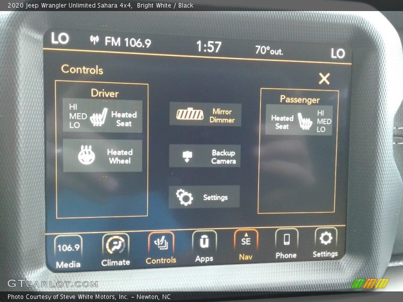 Bright White / Black 2020 Jeep Wrangler Unlimited Sahara 4x4