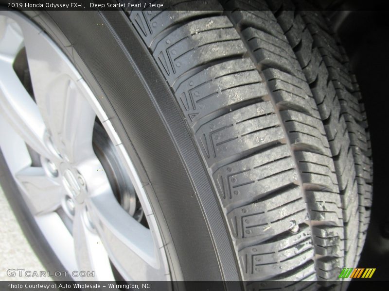 Deep Scarlet Pearl / Beige 2019 Honda Odyssey EX-L