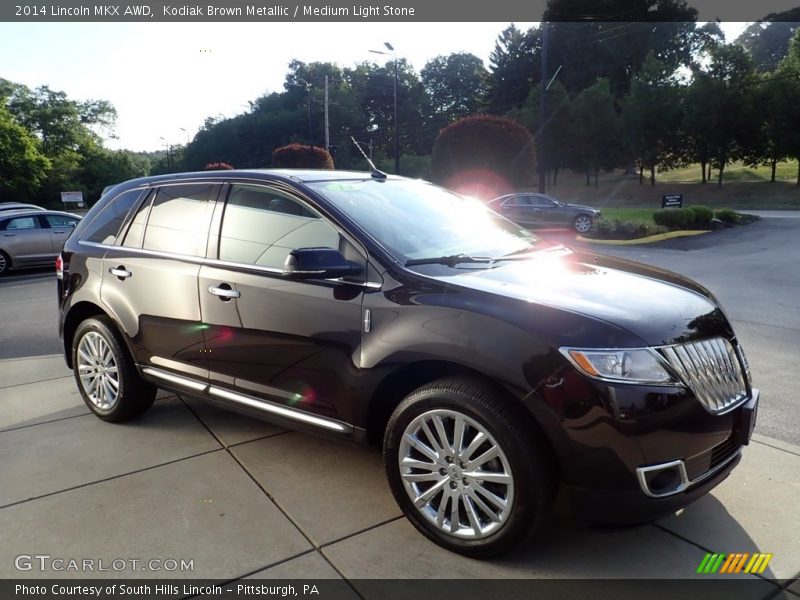Front 3/4 View of 2014 MKX AWD