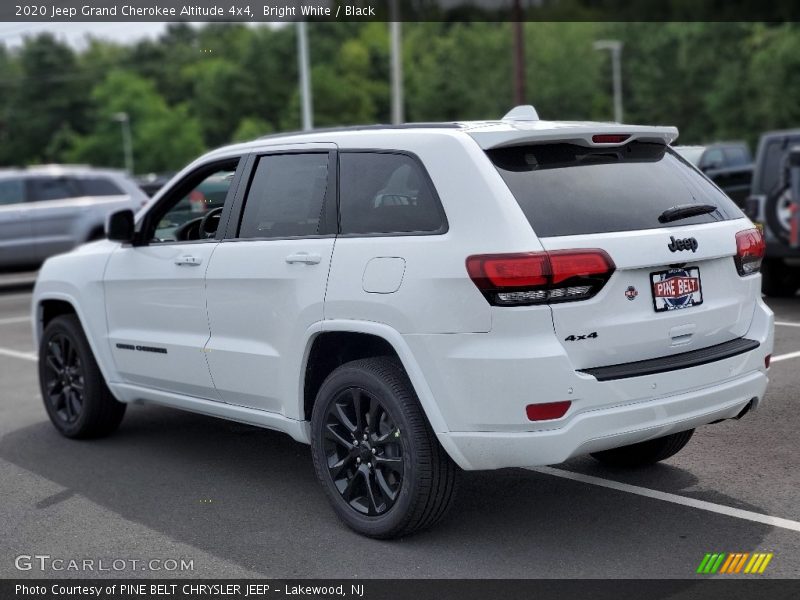 Bright White / Black 2020 Jeep Grand Cherokee Altitude 4x4