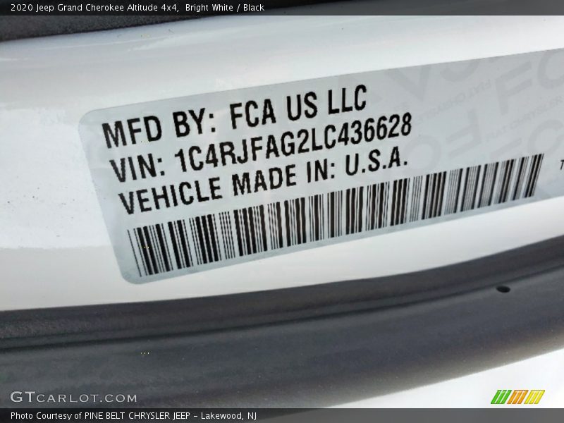 Bright White / Black 2020 Jeep Grand Cherokee Altitude 4x4