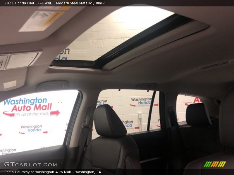 Modern Steel Metallic / Black 2021 Honda Pilot EX-L AWD
