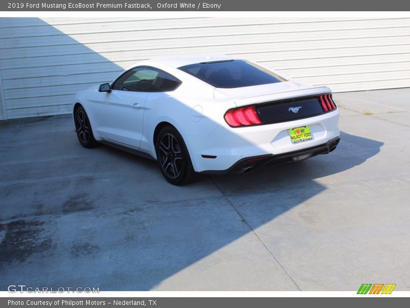 Oxford White / Ebony 2019 Ford Mustang EcoBoost Premium Fastback