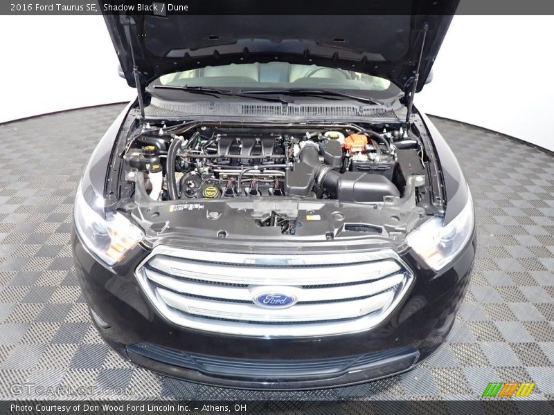 Shadow Black / Dune 2016 Ford Taurus SE