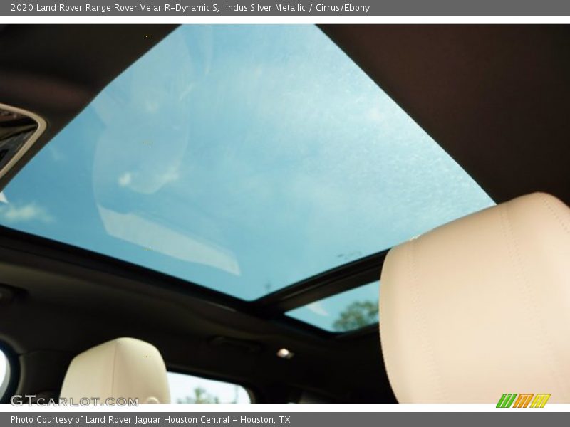 Indus Silver Metallic / Cirrus/Ebony 2020 Land Rover Range Rover Velar R-Dynamic S