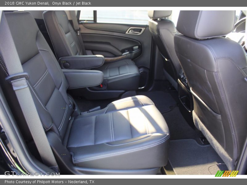 Onyx Black / Jet Black 2018 GMC Yukon Denali