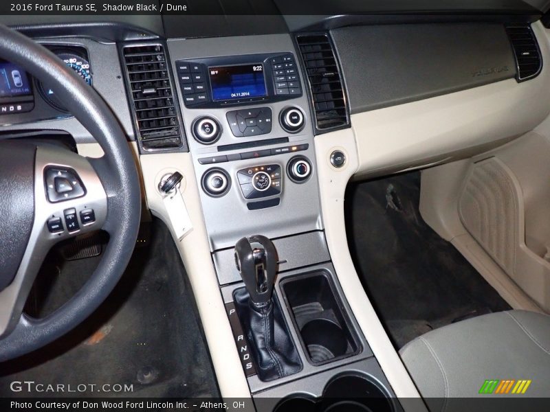 Shadow Black / Dune 2016 Ford Taurus SE