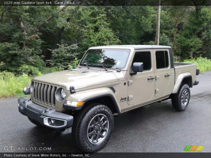 Front 3/4 View of 2020 Gladiator Sport 4x4