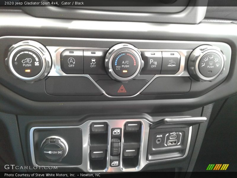 Controls of 2020 Gladiator Sport 4x4