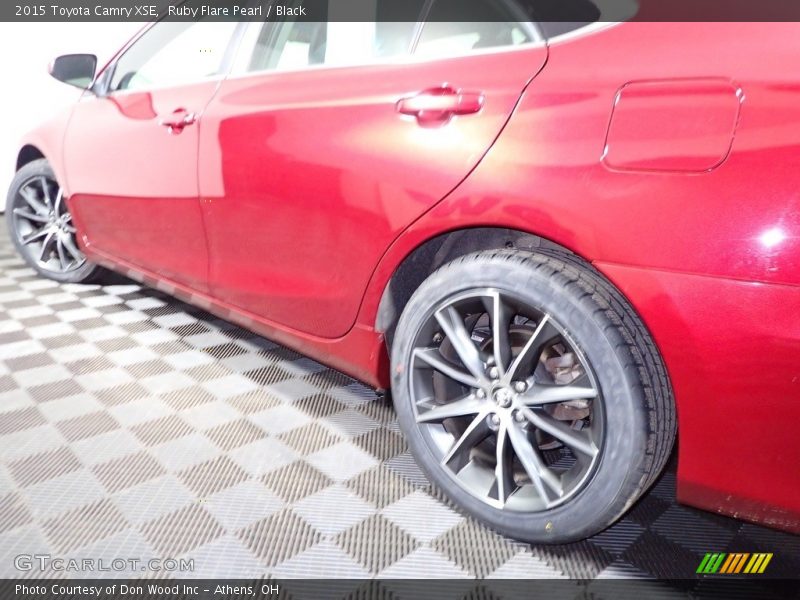 Ruby Flare Pearl / Black 2015 Toyota Camry XSE