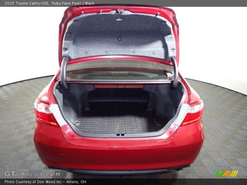 Ruby Flare Pearl / Black 2015 Toyota Camry XSE