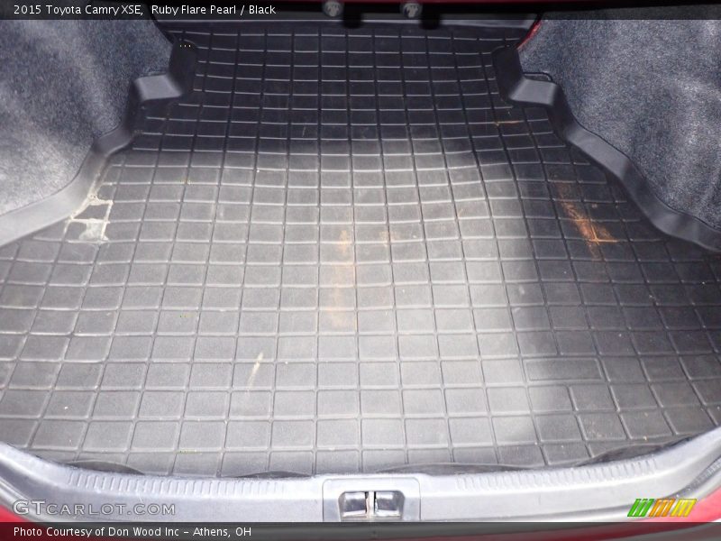 Ruby Flare Pearl / Black 2015 Toyota Camry XSE