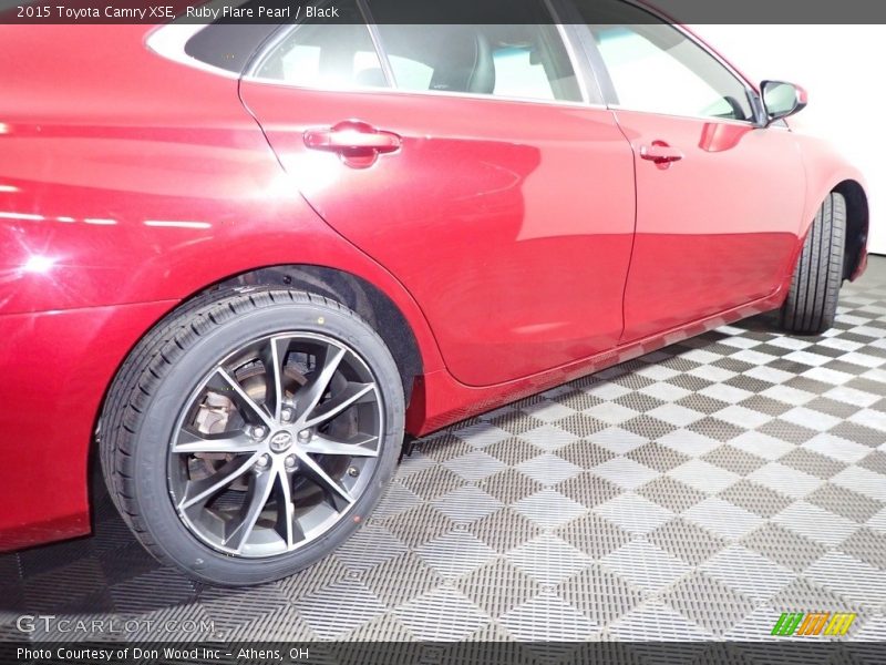 Ruby Flare Pearl / Black 2015 Toyota Camry XSE