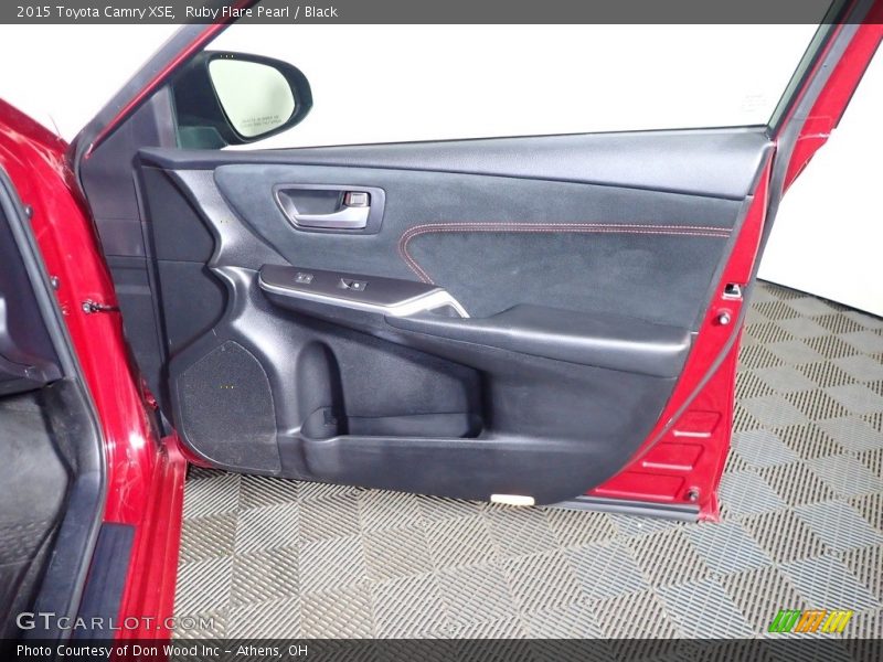 Ruby Flare Pearl / Black 2015 Toyota Camry XSE