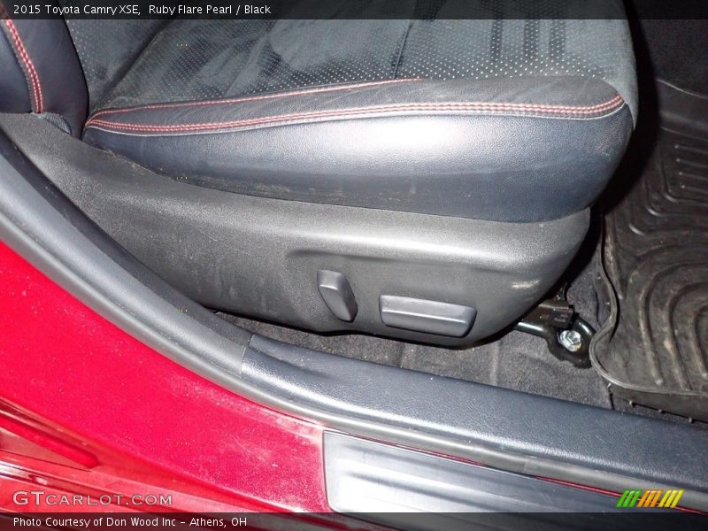 Ruby Flare Pearl / Black 2015 Toyota Camry XSE