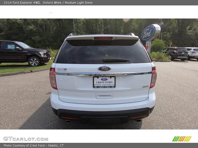 Oxford White / Medium Light Stone 2014 Ford Explorer 4WD