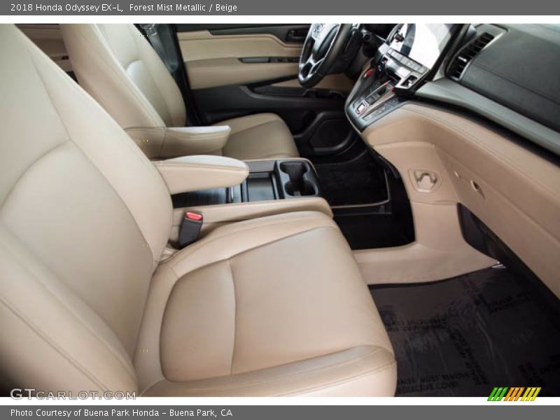 Forest Mist Metallic / Beige 2018 Honda Odyssey EX-L