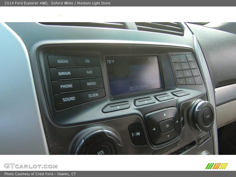 Oxford White / Medium Light Stone 2014 Ford Explorer 4WD