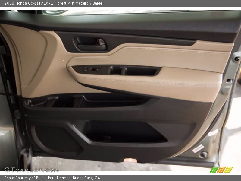 Forest Mist Metallic / Beige 2018 Honda Odyssey EX-L