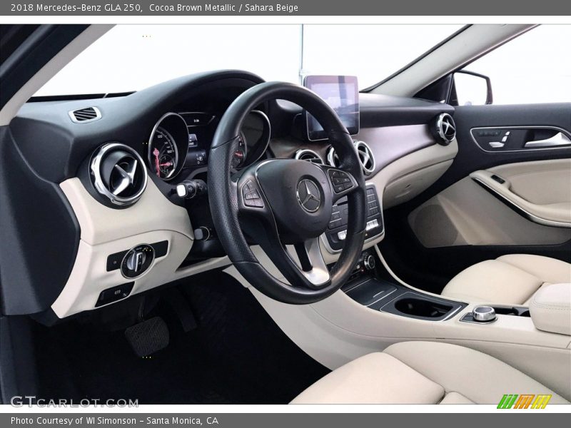 Cocoa Brown Metallic / Sahara Beige 2018 Mercedes-Benz GLA 250