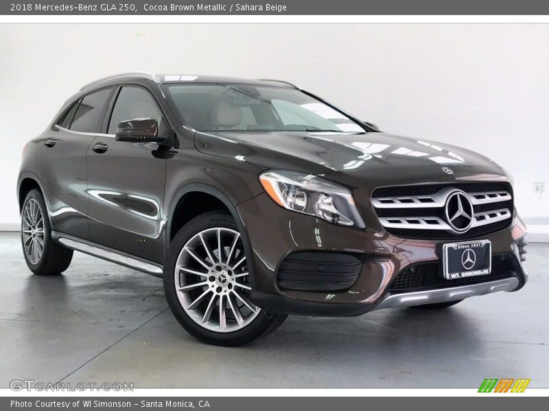 Front 3/4 View of 2018 GLA 250