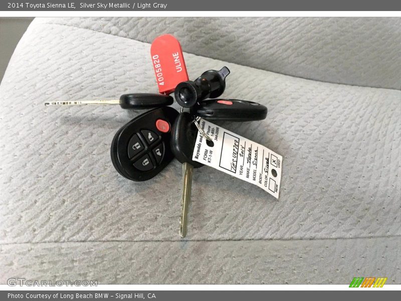 Silver Sky Metallic / Light Gray 2014 Toyota Sienna LE