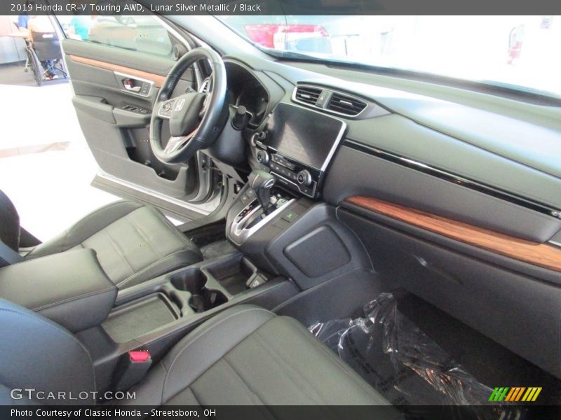 Lunar Silver Metallic / Black 2019 Honda CR-V Touring AWD