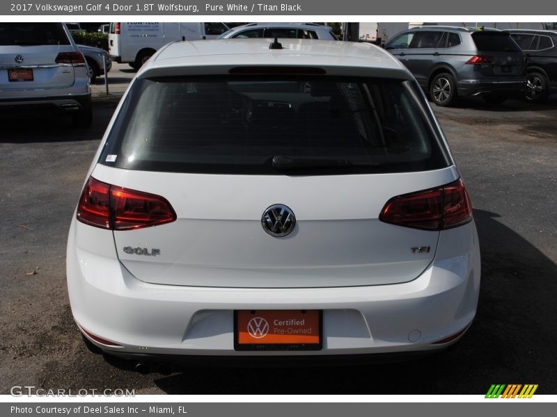 Pure White / Titan Black 2017 Volkswagen Golf 4 Door 1.8T Wolfsburg