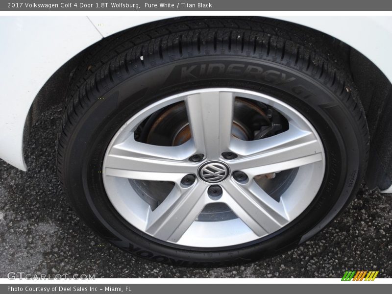 Pure White / Titan Black 2017 Volkswagen Golf 4 Door 1.8T Wolfsburg
