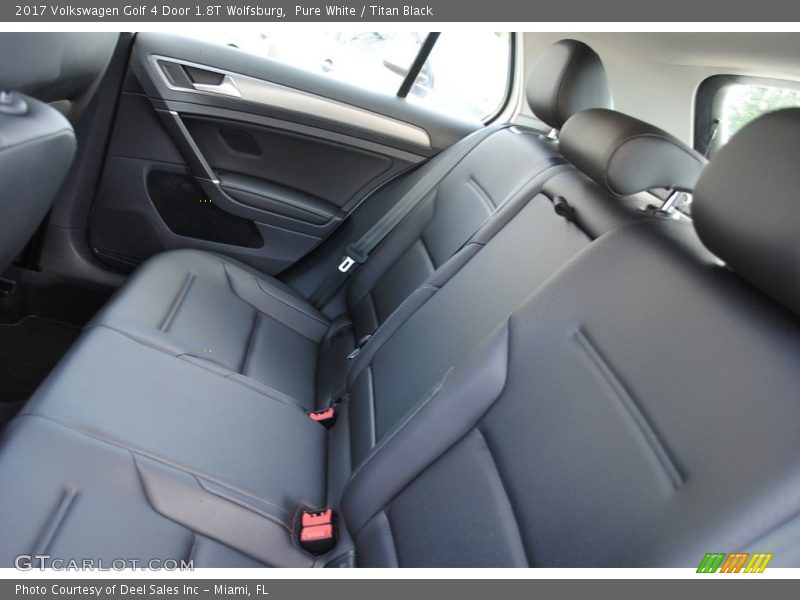 Pure White / Titan Black 2017 Volkswagen Golf 4 Door 1.8T Wolfsburg