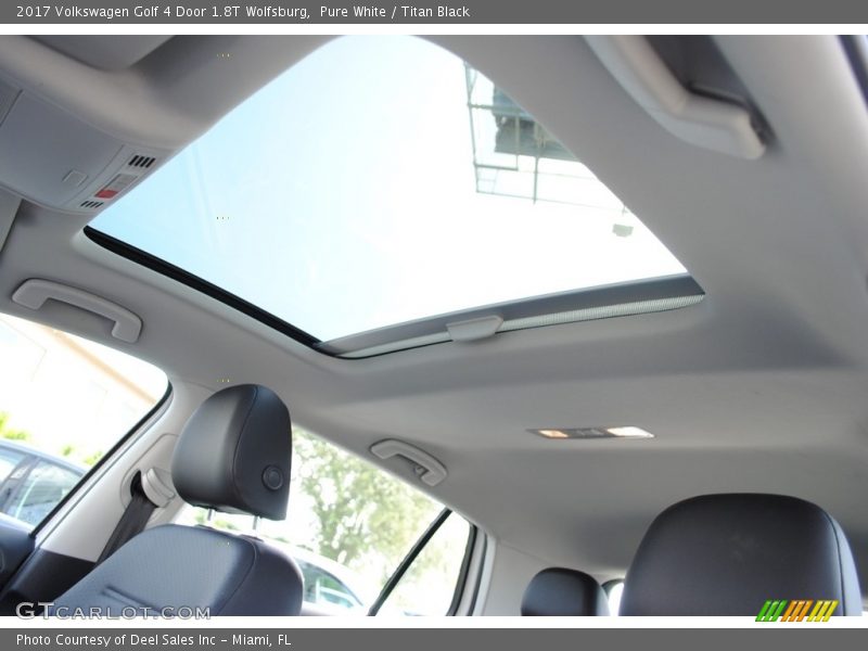 Pure White / Titan Black 2017 Volkswagen Golf 4 Door 1.8T Wolfsburg