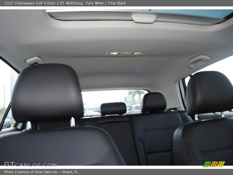 Pure White / Titan Black 2017 Volkswagen Golf 4 Door 1.8T Wolfsburg