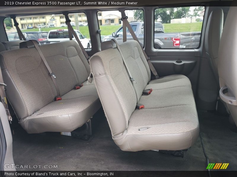 Summit White / Medium Pewter 2019 Chevrolet Express 3500 Passenger LT
