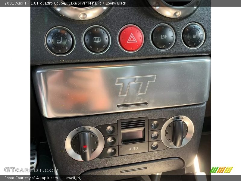 Lake Silver Metallic / Ebony Black 2001 Audi TT 1.8T quattro Coupe