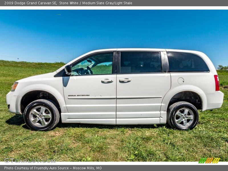 Stone White / Medium Slate Gray/Light Shale 2009 Dodge Grand Caravan SE