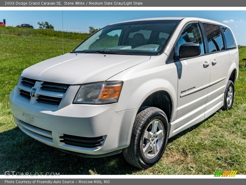 Stone White / Medium Slate Gray/Light Shale 2009 Dodge Grand Caravan SE