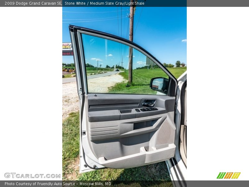 Stone White / Medium Slate Gray/Light Shale 2009 Dodge Grand Caravan SE
