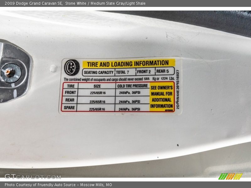 Stone White / Medium Slate Gray/Light Shale 2009 Dodge Grand Caravan SE
