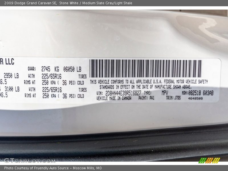Stone White / Medium Slate Gray/Light Shale 2009 Dodge Grand Caravan SE